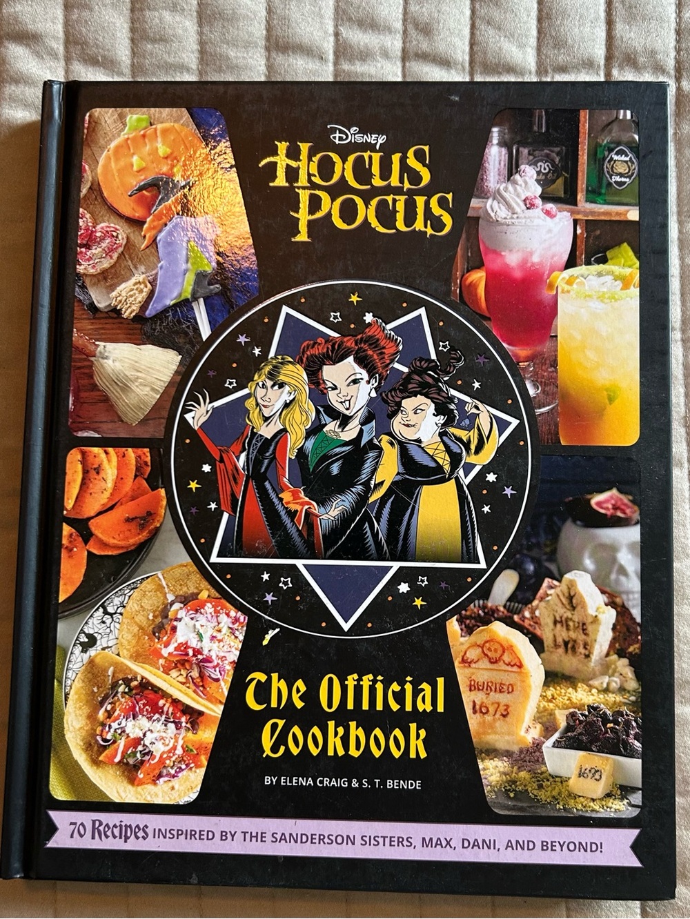Disney Hocus Pocus The Official Cookbook